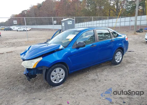 2011 Ford Focus S z USA, uszkodzony, nr VIN 1FAHP3ENXBW127008